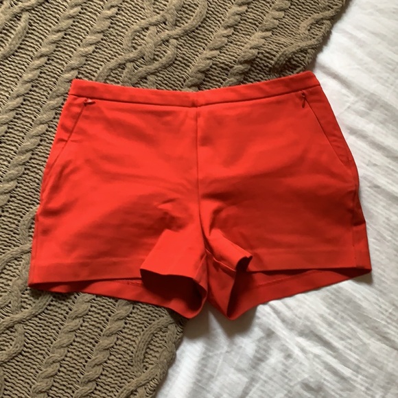 Red shorts - Picture 2 of 5